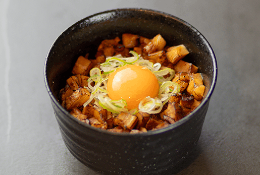 雷　炙りミニチャーシュー丼